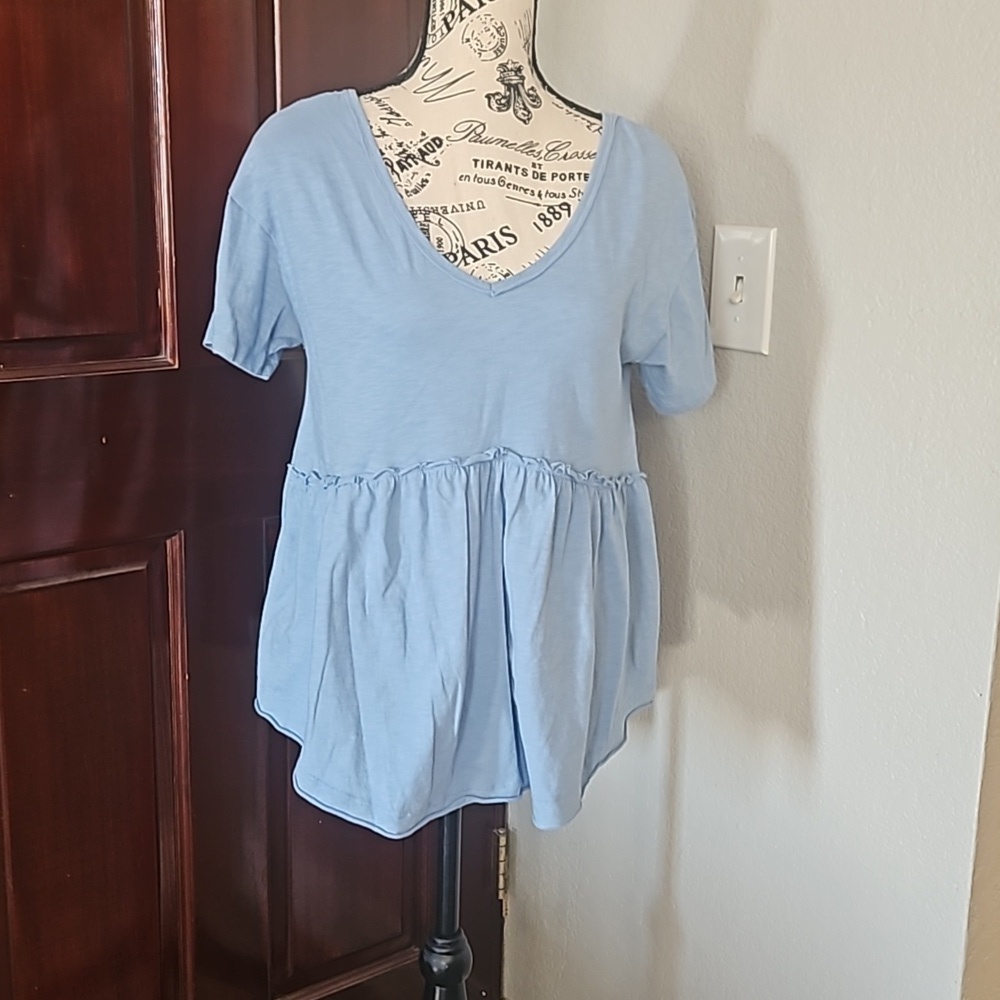 Oversized Ruffled T Shirt Size Small